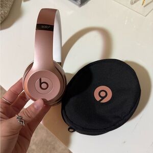 Beats by Dre Pink Gold On-Ear Headphones with Sleek Design